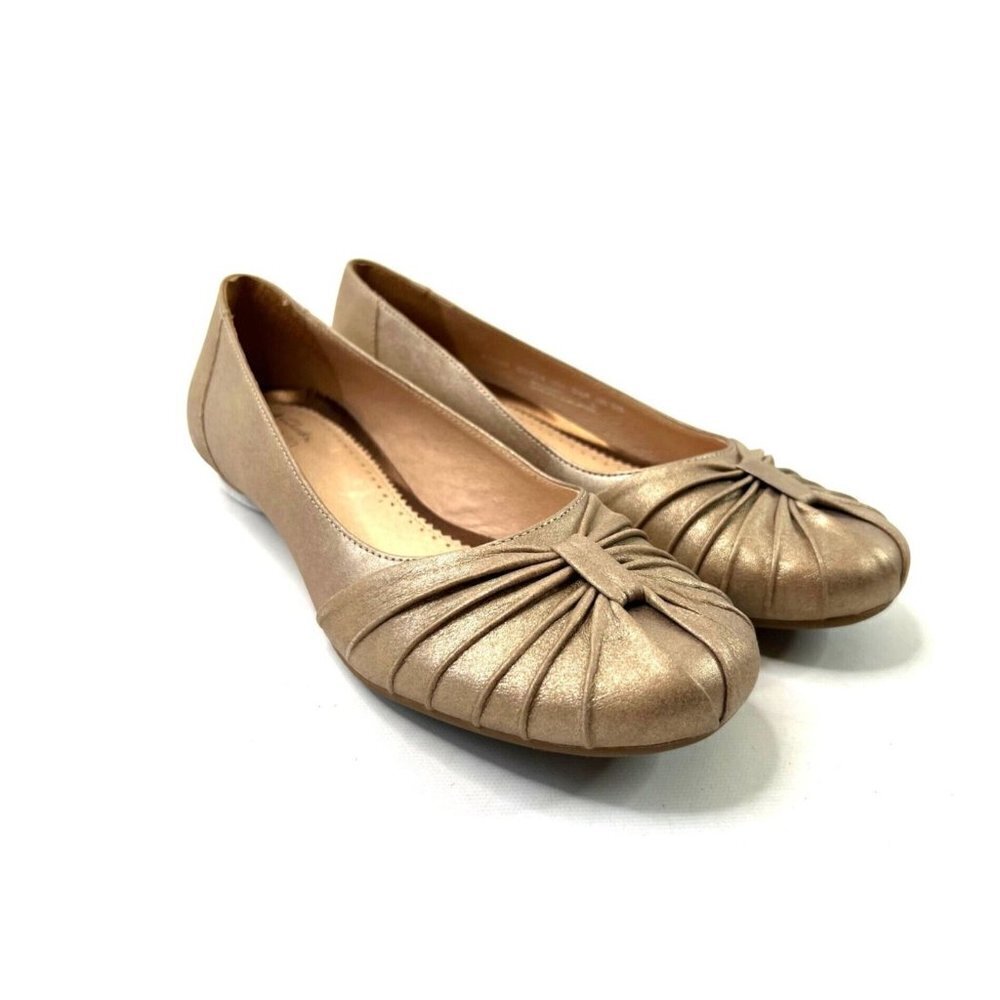 Clarks Artisan Gold Swan Ballet Flats Size 8 Gathered Metallic